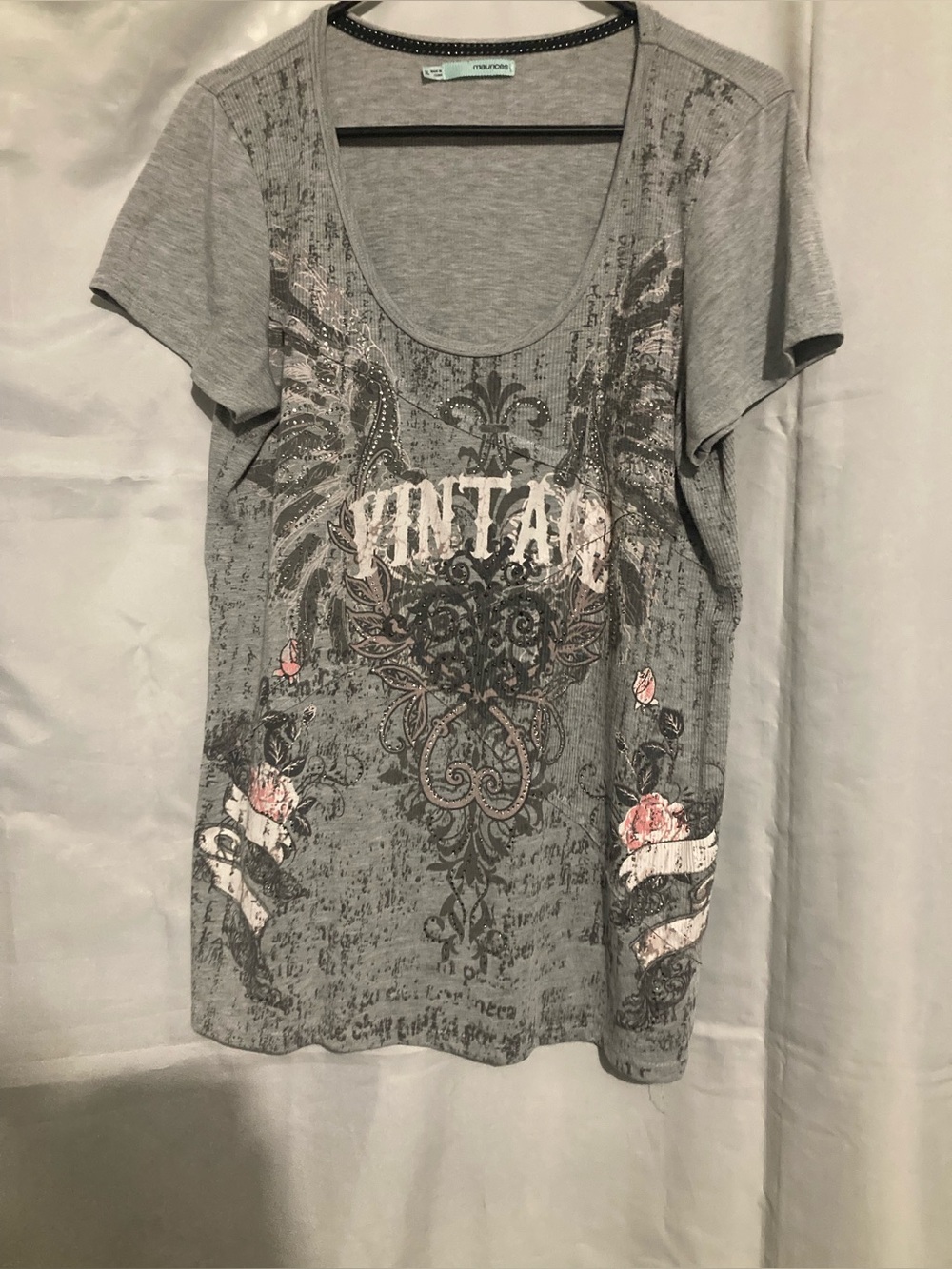 🖤4/$10 Women’s Gray Vintage Graphic Scoop Neck Tee